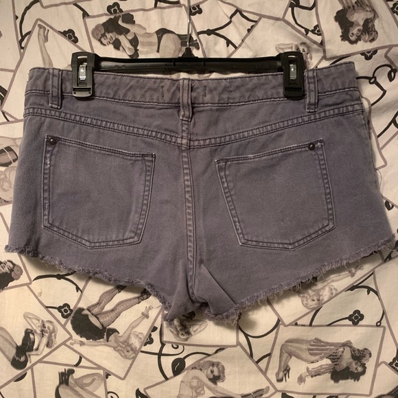 Free People Cut Off Shorts - Picture 3 of 3